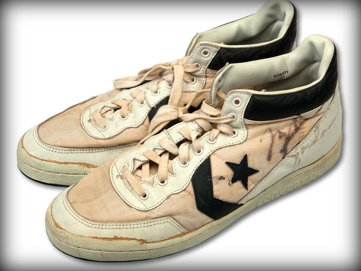 乔丹84年奥运会战靴拍卖，预估10万美金以上