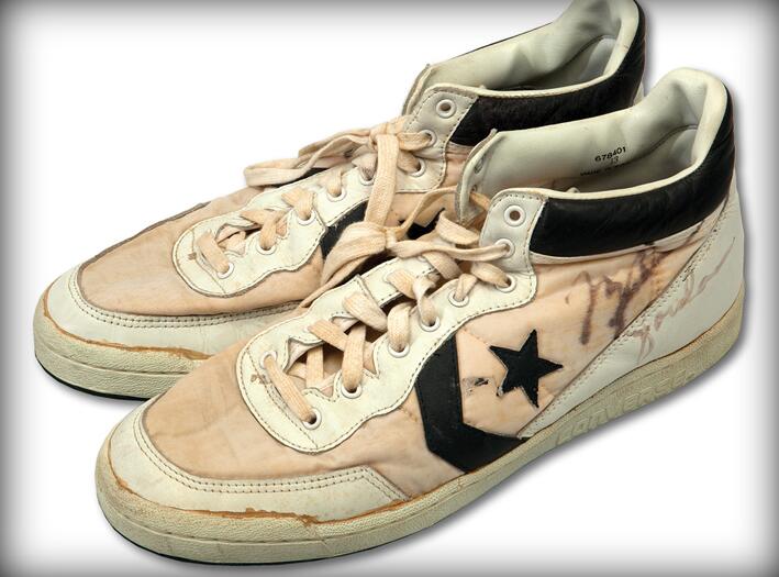 乔丹1984年奥运会战靴将于今天拍卖