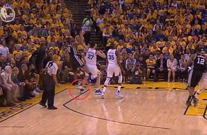 NBA最气人的3大防守姿势！JR解鞋带，鲍文垫脚，阿泰斯特就厉害了