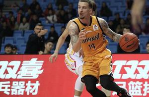 又一球队告别季后赛！进入CBA15年仅2次晋级，五冠王主帅必须背锅