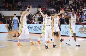 永远不要低估一颗求胜的心！“京城德比”北控绝杀首钢