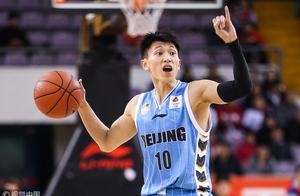 北京输球不意外，本土4后卫合砍4分，两国手低迷表现遭雅尼斯弃用