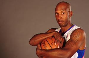 25岁还在打替补的5大巨星，一人5夺总冠军，一人蝉联MVP