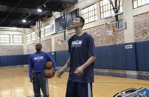与孙悦结局不同！连续6年自费前往美国，期待为男篮争光