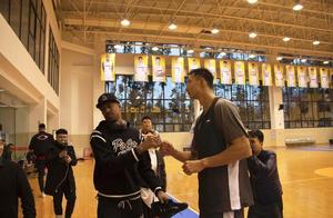 广东新外援组合驾到东莞进行合练，3月10号对阵辽宁将是试金石