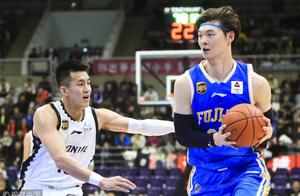 辽媒力挺郭少夺MVP：他比王哲林更不易 CBA新励志传奇