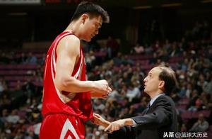 2米26的大姚只能排第五！盘点NBA历史上身高最高的五大球员！