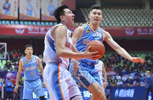前瞻：冠军队交锋！新疆欲横扫四川冲击前四 亚当斯急需自我救赎