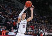 辽宁男篮刘志轩入选国家男篮集训队，他的篮球技术有哪些优势和不足？