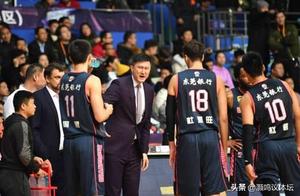 广东宏远爆冷输球杜锋暗讽罚球遭遇不公 李秋平霸气回应杜锋言论