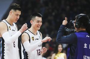 攻防互补，2小将季后赛将担任大角色，他们是辽篮卫冕的“法宝”