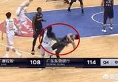 许钟豪上腿动作险伤斯隆，王治郅严肃批评许钟豪，你怎么看？