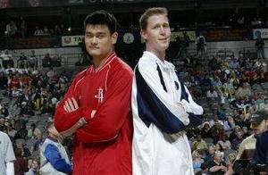 姚明到底有多高？多方资料证明他进NBA后可能又长个了
