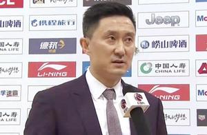 广东力克广厦赛后听听双方主教练说什么，李指导霸气回应伤病问题