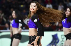 三场仅得4分！于德豪一动作却获球迷掌声：那个动作，像极了大韩