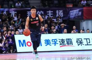 广东再迎利好消息！核心后卫透露不会离开宏远，朱芳雨不能亏待他