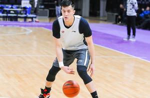 辽篮卫冕之路困难重重 认真备战不惧新科MVP