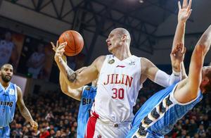 辽粤疆深厦京前6名虐个遍！CBA第一巨人杀手球队 他们当之无愧