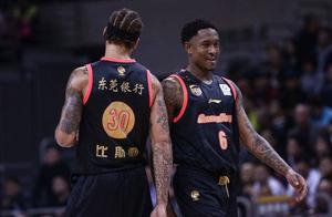 广东“三外援轮换”开先河，不差钱的球队开始囤“备胎”