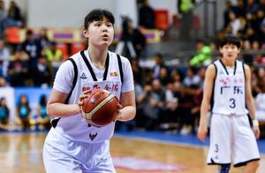 广东篮球盛世到来！女篮首夺WCBA冠军 41天后易建联率宏远登顶？