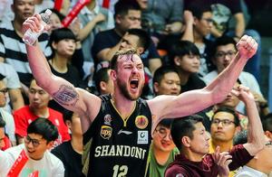 场均34+13+3，莫泰首次登顶月度最佳，未绝杀北京男篮留遗憾
