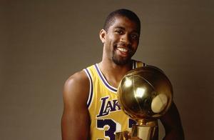 NBA历史姓氏哪家强？8个约翰逊包办10冠39全明星3名人堂了解一下