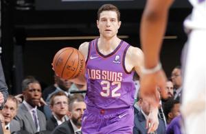 10投仅1中！CBA得分王彻底迷失，李秋平下赛季不会再要他了！