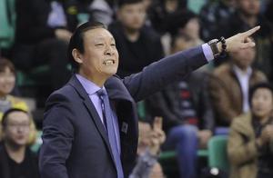 小诸葛无力回天！上海攻防惨遭北京完爆，成首支季后赛出局球队