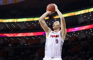 低调如阿联，NBA生涯远没有CBA精彩，追梦路上你该有双向选择