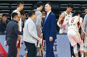 CBA超新星打封闭坚持比赛  丁彦雨航的教训难道忘了吗？