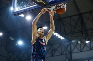 2连败广厦不容小觑，领头羊广东要小心，易建联能打赢老恩师吗？