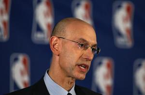 萧华称NBA联盟遇到危机！巨星抱团减少联盟利润？