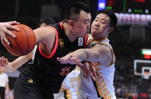辽宁赢球迎来坏消息！大韩疑似骨折赴京诊疗，或赛季报销
