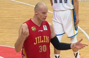 43分13篮板，这个波兰球员不好惹，中国男篮得小心