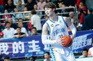 CBA公布MVP候选人，郭艾伦恐落选，当选概率最大的是这位国手？