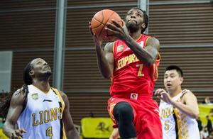 CBA第45轮战报+最新排名 深圳客胜广厦锁定前四 首钢1分险胜山东