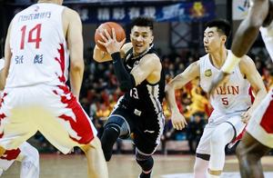 郭少37分仍难阻辽篮失利，输27个篮板卫冕冠军还真缺不了他