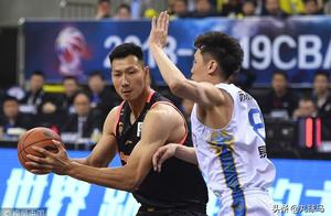 宏远创CBA记录，夺冠最大隐患被消除，距离第九冠只剩8场胜利