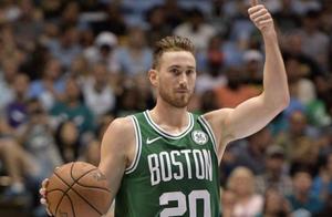 3200万年薪！场均4.4分2.6板2.4助！NBA又诞生了一位“高富帅”