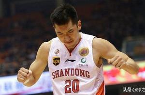 21+10,19+6！打完白熊打黑熊，中国鲨鱼告诉外援山东内线有他镇守