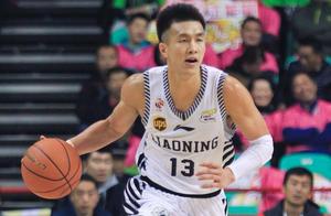 CBA - 国内现役十大后卫排行，有一人状态不在，前三毫无悬念