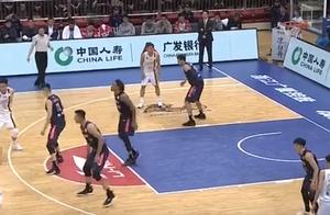 广厦主场又出杀招，隔着屏幕都听到漫天国骂，CBA需要更多正能量