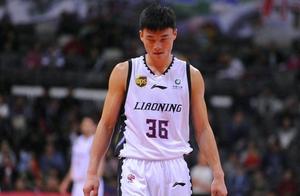 彻底被弃，杨鸣下小将上，遗憾5后卫的辽篮仍没有他一席之地