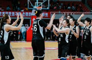 广东有望夺WCBA首冠，主帅：把包袱丢给八一
