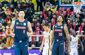 CBA季后赛形势：广东稳居第一，深疆京广争4强名额，5队抢前12！