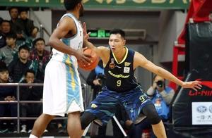 26+4！20+10！广东这俩本土球员比外援还厉害，这就是豪门底蕴啊
