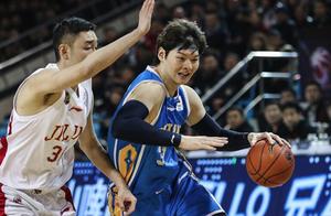 福建VS吉林前瞻：王哲林内线优势明显 国产水花PK二姜值得关注