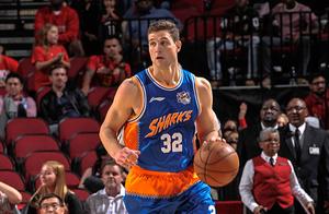 CBA单场75分先生回NBA，结果10人上场9人得分，唯独他颗粒无收！