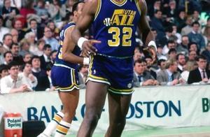 30大NBA传奇球星之卡尔-马龙