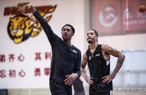 广东男篮打江苏有哪些优势？哪组外援能帮杜锋顺利晋级4强？
